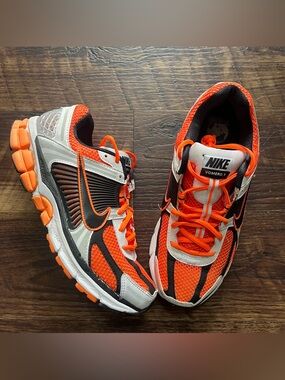 Nike air Vomero 5 FB9149-800 orange black running sneakers shoes men’s 9